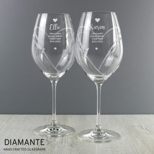 Personalised Free Text Hand Cut Heart Pattern Glass Set